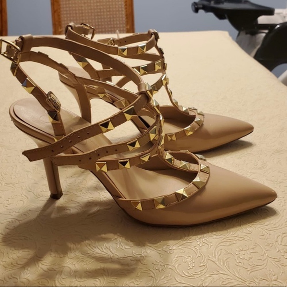 Nude heels